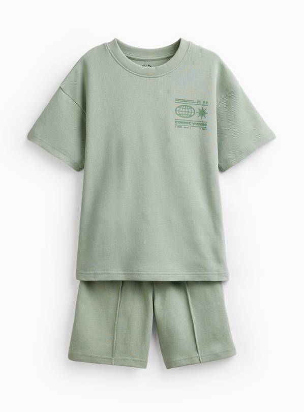 Light Green Front Graphic T-Shirt & Shorts Set 11 years